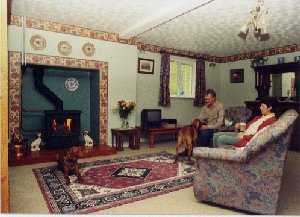 cottage lounge